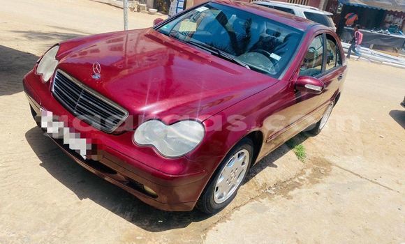 Dieundeu Occasion Mercedes‒Benz C–Class Red Auto in Dakar in Dakar Dieundeu Occasion Mercedes‒Benz C–Class Red Auto in Dakar in Dakar