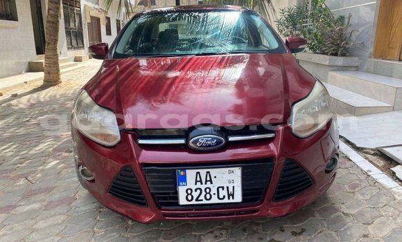 Buy Used Ford Focus Red Car in Dakar in Dakar