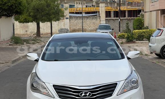 Acheter Occasion Voiture Hyundai Grandeur Blanc à Dakar, Dakar