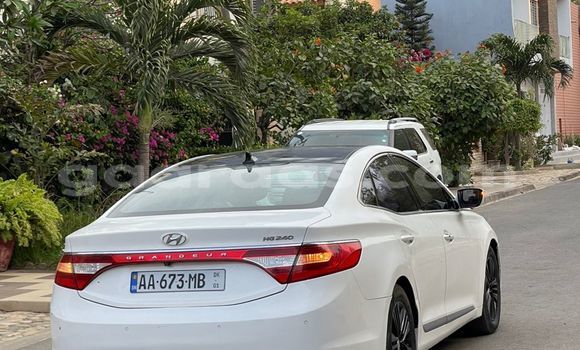 Acheter Occasion Voiture Hyundai Grandeur Blanc à Dakar, Dakar Acheter Occasion Voiture Hyundai Grandeur Blanc à Dakar, Dakar