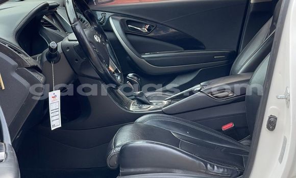 Acheter Occasion Voiture Hyundai Grandeur Blanc à Dakar, Dakar Acheter Occasion Voiture Hyundai Grandeur Blanc à Dakar, Dakar