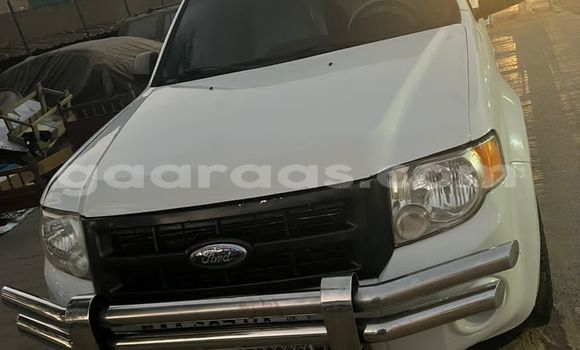 Acheter Occasion Voiture Ford Escape Blanc à Dakar, Dakar Acheter Occasion Voiture Ford Escape Blanc à Dakar, Dakar