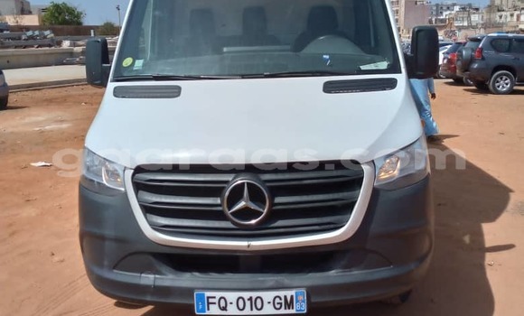Dieundeu Occasion Mercedes‒Benz Sprinter White 4x4 in Dakar in Dakar Dieundeu Occasion Mercedes‒Benz Sprinter White 4x4 in Dakar in Dakar
