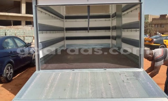 Dieundeu Occasion Mercedes‒Benz Sprinter White 4x4 in Dakar in Dakar Dieundeu Occasion Mercedes‒Benz Sprinter White 4x4 in Dakar in Dakar