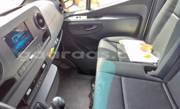 Dieundeu Occasion Mercedes‒Benz Sprinter White 4x4 in Dakar in Dakar Dieundeu Occasion Mercedes‒Benz Sprinter White 4x4 in Dakar in Dakar