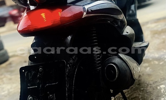 Acheter Occasion Moto Piaggio BV Noir à Dakar, Dakar Acheter Occasion Moto Piaggio BV Noir à Dakar, Dakar