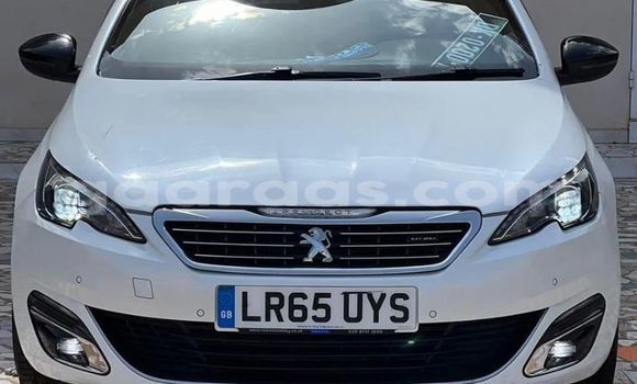 Acheter Import Voiture Peugeot 308 GTi Blanc à Dakar, Dakar Acheter Import Voiture Peugeot 308 GTi Blanc à Dakar, Dakar