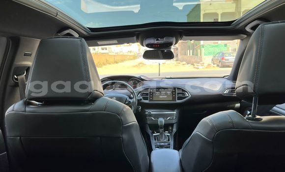 Acheter Import Voiture Peugeot 308 GTi Blanc à Dakar, Dakar Acheter Import Voiture Peugeot 308 GTi Blanc à Dakar, Dakar