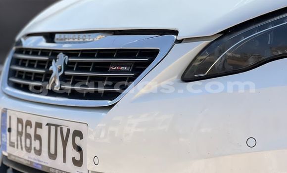 Acheter Import Voiture Peugeot 308 GTi Blanc à Dakar, Dakar Acheter Import Voiture Peugeot 308 GTi Blanc à Dakar, Dakar
