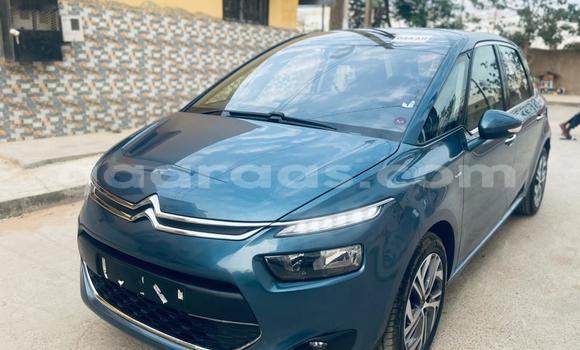 Acheter Import Voiture Citroen C4 Picasso Bleu à Dakar, Dakar Acheter Import Voiture Citroen C4 Picasso Bleu à Dakar, Dakar