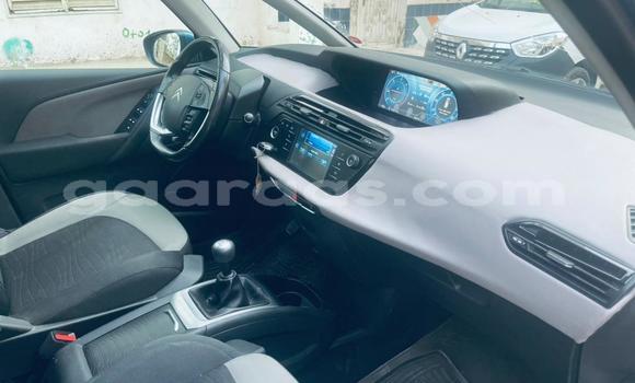 Acheter Import Voiture Citroen C4 Picasso Bleu à Dakar, Dakar Acheter Import Voiture Citroen C4 Picasso Bleu à Dakar, Dakar