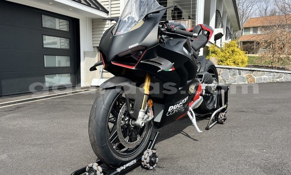 Buy Used Ducati SUPERSPORT Black Bike in Dakar in Dakar Buy Used Ducati SUPERSPORT Black Bike in Dakar in Dakar