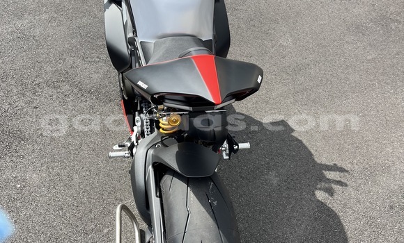 Buy Used Ducati SUPERSPORT Black Bike in Dakar in Dakar Buy Used Ducati SUPERSPORT Black Bike in Dakar in Dakar