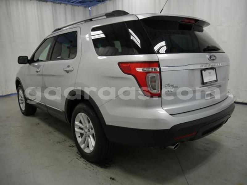Big with watermark 2015 ford explorer 4wd xlt 6