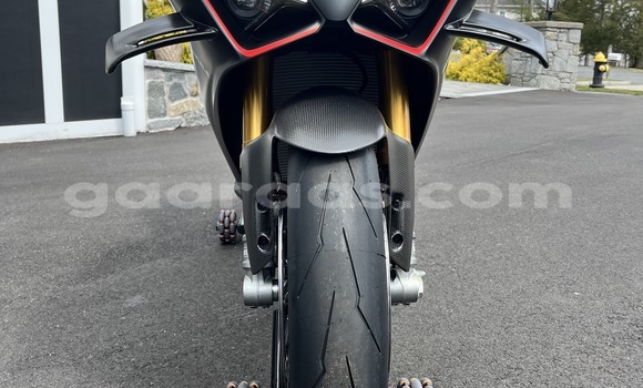 Buy Used Ducati SUPERSPORT Black Bike in Dakar in Dakar Buy Used Ducati SUPERSPORT Black Bike in Dakar in Dakar