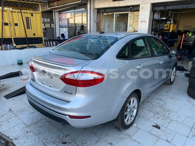 Big with watermark ford focus fatick diofior 11127