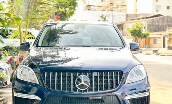 Dieundeu Imported Mercedes‒Benz ML–Class Blue Auto in Dakar in Dakar Dieundeu Imported Mercedes‒Benz ML–Class Blue Auto in Dakar in Dakar