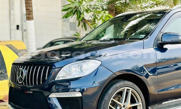 Dieundeu Imported Mercedes‒Benz ML–Class Blue Auto in Dakar in Dakar Dieundeu Imported Mercedes‒Benz ML–Class Blue Auto in Dakar in Dakar