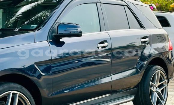 Dieundeu Imported Mercedes‒Benz ML–Class Blue Auto in Dakar in Dakar Dieundeu Imported Mercedes‒Benz ML–Class Blue Auto in Dakar in Dakar
