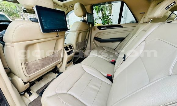 Dieundeu Imported Mercedes‒Benz ML–Class Blue Auto in Dakar in Dakar Dieundeu Imported Mercedes‒Benz ML–Class Blue Auto in Dakar in Dakar