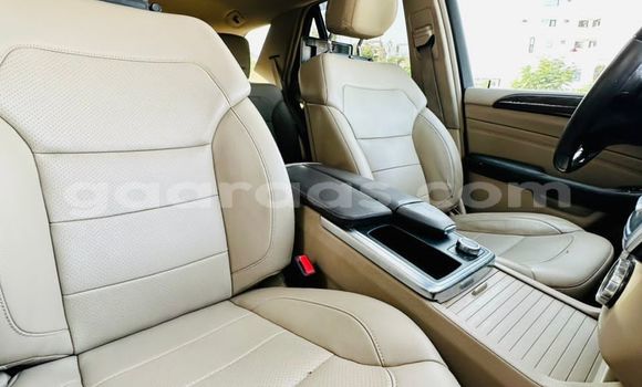 Dieundeu Imported Mercedes‒Benz ML–Class Blue Auto in Dakar in Dakar Dieundeu Imported Mercedes‒Benz ML–Class Blue Auto in Dakar in Dakar