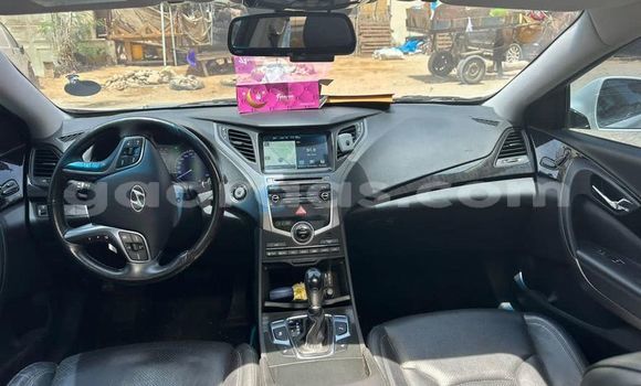 Acheter Occasion Voiture Hyundai Grandeur Blanc à Dakar, Dakar Acheter Occasion Voiture Hyundai Grandeur Blanc à Dakar, Dakar