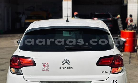 Acheter Import Voiture Citroen C4 Blanc à Dakar, Dakar Acheter Import Voiture Citroen C4 Blanc à Dakar, Dakar