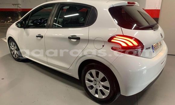 Acheter Occasion Voiture Peugeot 208 Blanc à Dakar, Dakar