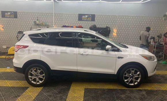 Acheter Occasion Voiture Ford Escape Blanc à Dakar, Dakar Acheter Occasion Voiture Ford Escape Blanc à Dakar, Dakar