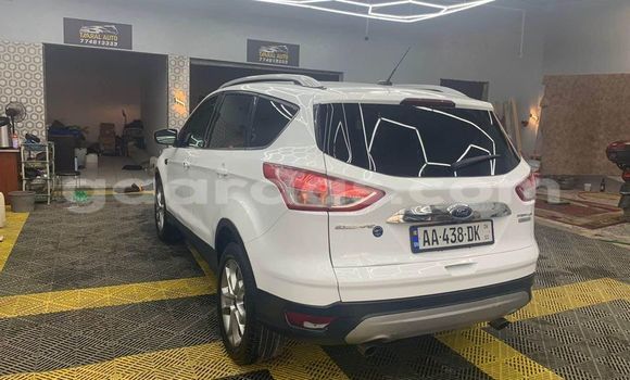 Acheter Occasion Voiture Ford Escape Blanc à Dakar, Dakar Acheter Occasion Voiture Ford Escape Blanc à Dakar, Dakar