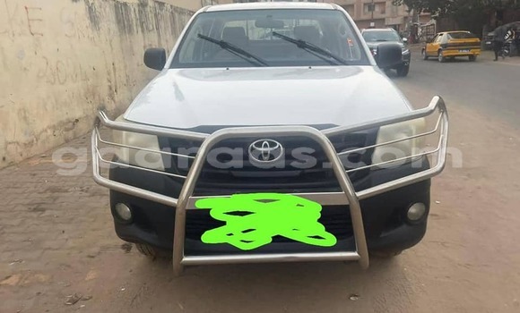 Acheter Occasion Voiture Toyota Hilux Blanc à Dakar, Dakar