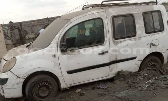 Dieundeu Occasion Kanonir 2317 White Auto in Dakar in Dakar Dieundeu Occasion Kanonir 2317 White Auto in Dakar in Dakar