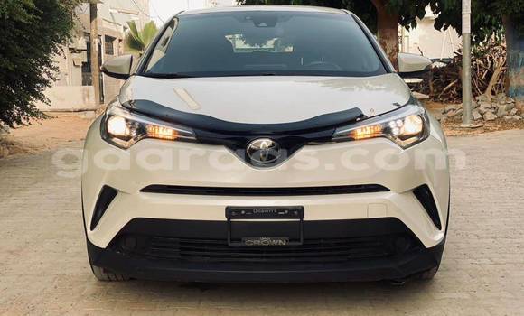 Dieundeu Occasion Toyota C-HR White Auto in Dakar in Dakar