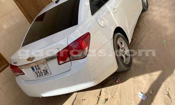 Buy Used Chevlolet Spin White Car in Dakar in Dakar Buy Used Chevlolet Spin White Car in Dakar in Dakar