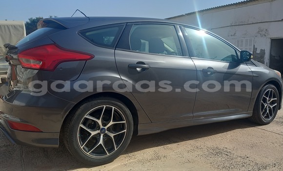 Buy Used Ford Focus Green Car in Kaolack in Kaolack