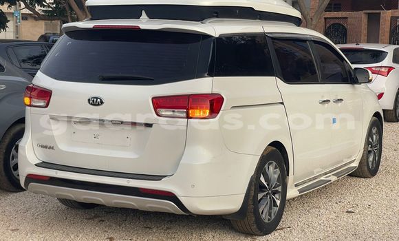Buy Import Kia Carnival White Car in Dakar in Dakar Buy Import Kia Carnival White Car in Dakar in Dakar