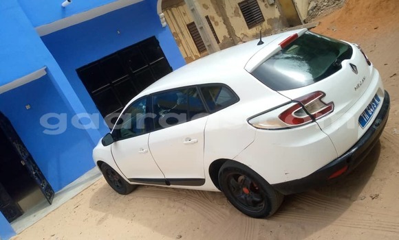 Dieundeu Occasion Renault Megane White Auto in Mbour in Thies Dieundeu Occasion Renault Megane White Auto in Mbour in Thies
