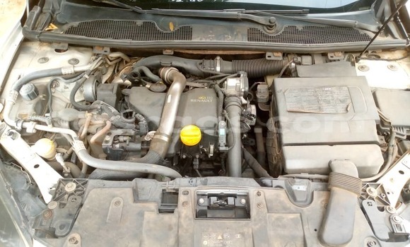 Acheter Occasion Voiture Renault Megane Blanc à Mbour, Thies Acheter Occasion Voiture Renault Megane Blanc à Mbour, Thies