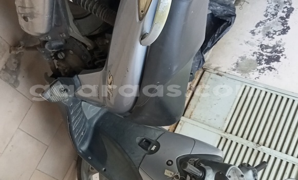 Acheter Occasion Moto Honda Scooters Gris à Dakar, Dakar Acheter Occasion Moto Honda Scooters Gris à Dakar, Dakar