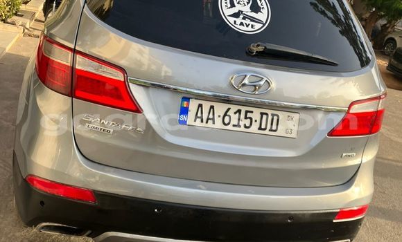 Acheter Occasion Voiture Hyundai Santa Fe Gris à Dakar, Dakar Acheter Occasion Voiture Hyundai Santa Fe Gris à Dakar, Dakar