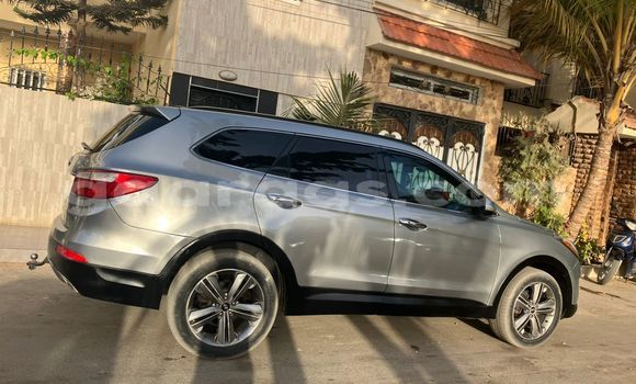 Acheter Occasion Voiture Hyundai Santa Fe Gris à Dakar, Dakar Acheter Occasion Voiture Hyundai Santa Fe Gris à Dakar, Dakar
