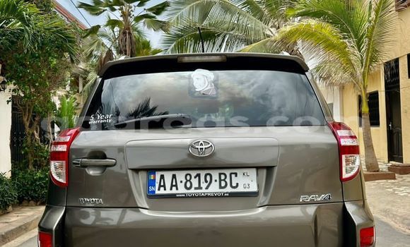 Dieundeu Occasion Toyota RAV4 Black Auto in Dakar in Dakar Dieundeu Occasion Toyota RAV4 Black Auto in Dakar in Dakar