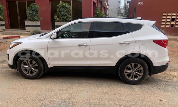 Buy Used Hyundai Santa Fe White Car in Dakar in Dakar Buy Used Hyundai Santa Fe White Car in Dakar in Dakar