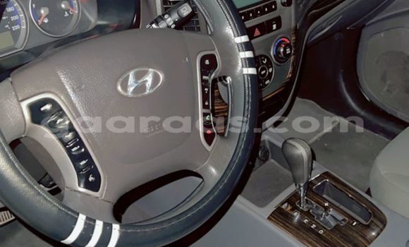 Dieundeu Occasion Hyundai Santa Fe White Auto in Dakar in Dakar Dieundeu Occasion Hyundai Santa Fe White Auto in Dakar in Dakar