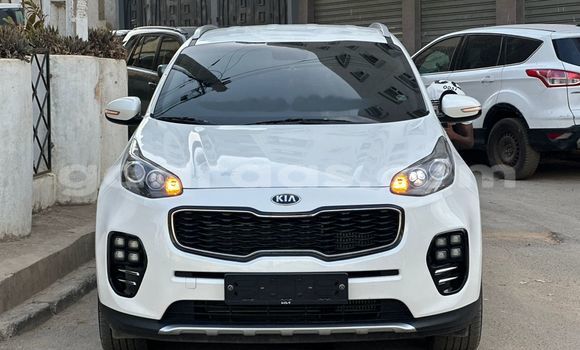 Acheter Import Voiture Kia Sportage Blanc à Dakar, Dakar Acheter Import Voiture Kia Sportage Blanc à Dakar, Dakar