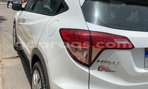 Acheter Occasion Voiture Honda HR–V Blanc à Dakar, Dakar Acheter Occasion Voiture Honda HR–V Blanc à Dakar, Dakar