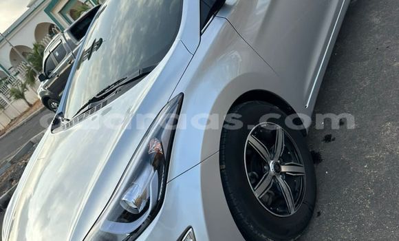 Dieundeu Imported Hyundai Avante White Auto in Dakar in Dakar Dieundeu Imported Hyundai Avante White Auto in Dakar in Dakar