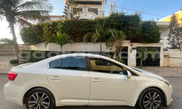 Dieundeu Imported Toyota Avensis White Auto in Dakar in Dakar Dieundeu Imported Toyota Avensis White Auto in Dakar in Dakar