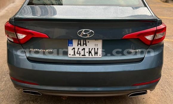 Dieundeu Occasion Hyundai Sonata Beige Auto in Dakar in Dakar Dieundeu Occasion Hyundai Sonata Beige Auto in Dakar in Dakar