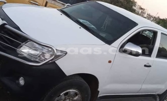 Acheter Occasion Voiture Toyota Hilux Blanc à Dakar, Dakar Acheter Occasion Voiture Toyota Hilux Blanc à Dakar, Dakar